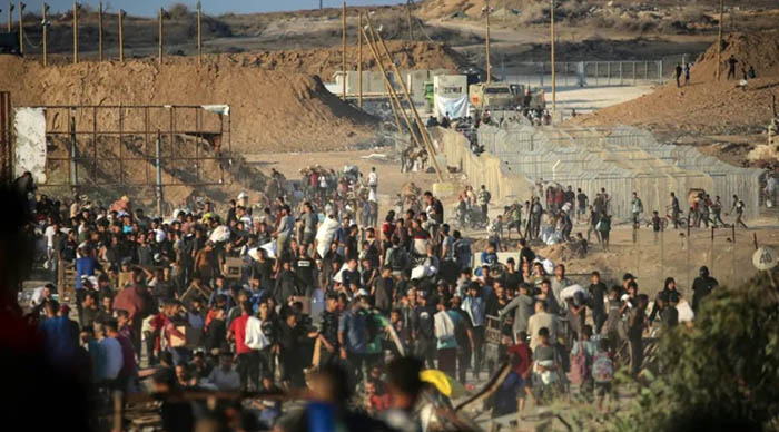Más de 60 muertos en Gaza a manos del ejército israelí, España denuncia un «genocidio»
